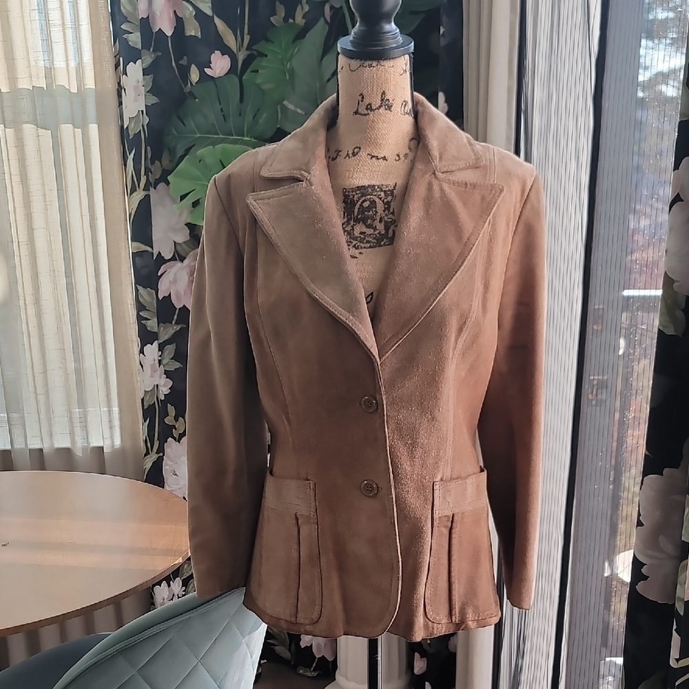 Women's Tan Suede Jacket/Blazer